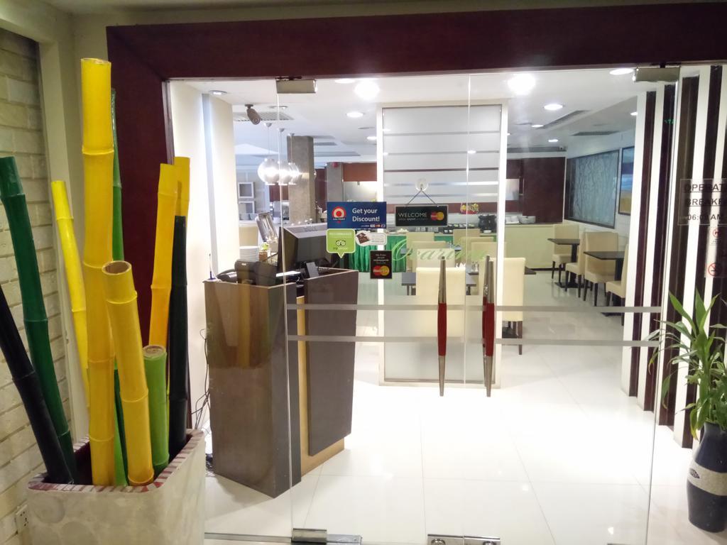 Discovery Hotel Phnom Penh Bagian luar foto
